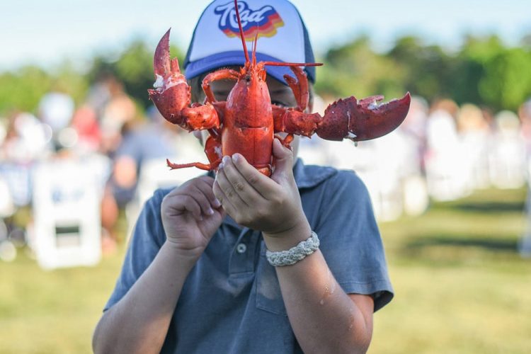 Family dining in Martha's Vineyard at The Dunes